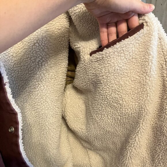 Men's Levi's Sherpa/Denim Trucker Jacket in Burgundy - XL - Picture 8 of 14